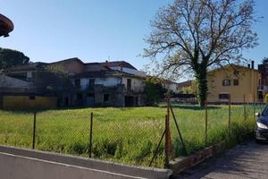 Terreno di 1220 m² a Rieti