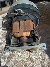 Motore aspirapolvere vintage anni '60