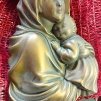 Due statuette della madonna e degli angeli gesso