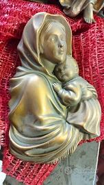 Due statuette della madonna e degli angeli gesso