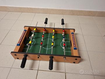 Biliardino da tavolo