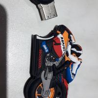 Pennetta usb da 16 gb a forma di moto nuova
