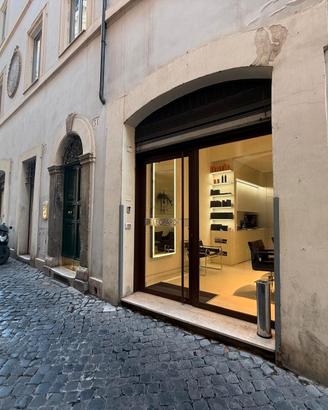Campo de' fiori - cessione attività parrucchiere
