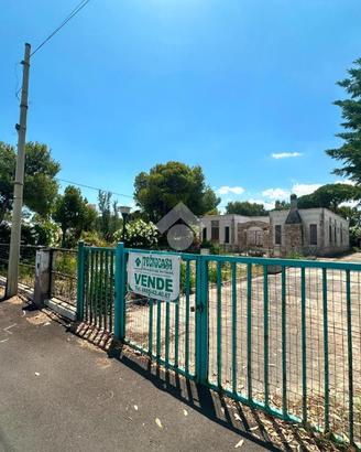 VILLA SINGOLA A MANFREDONIA