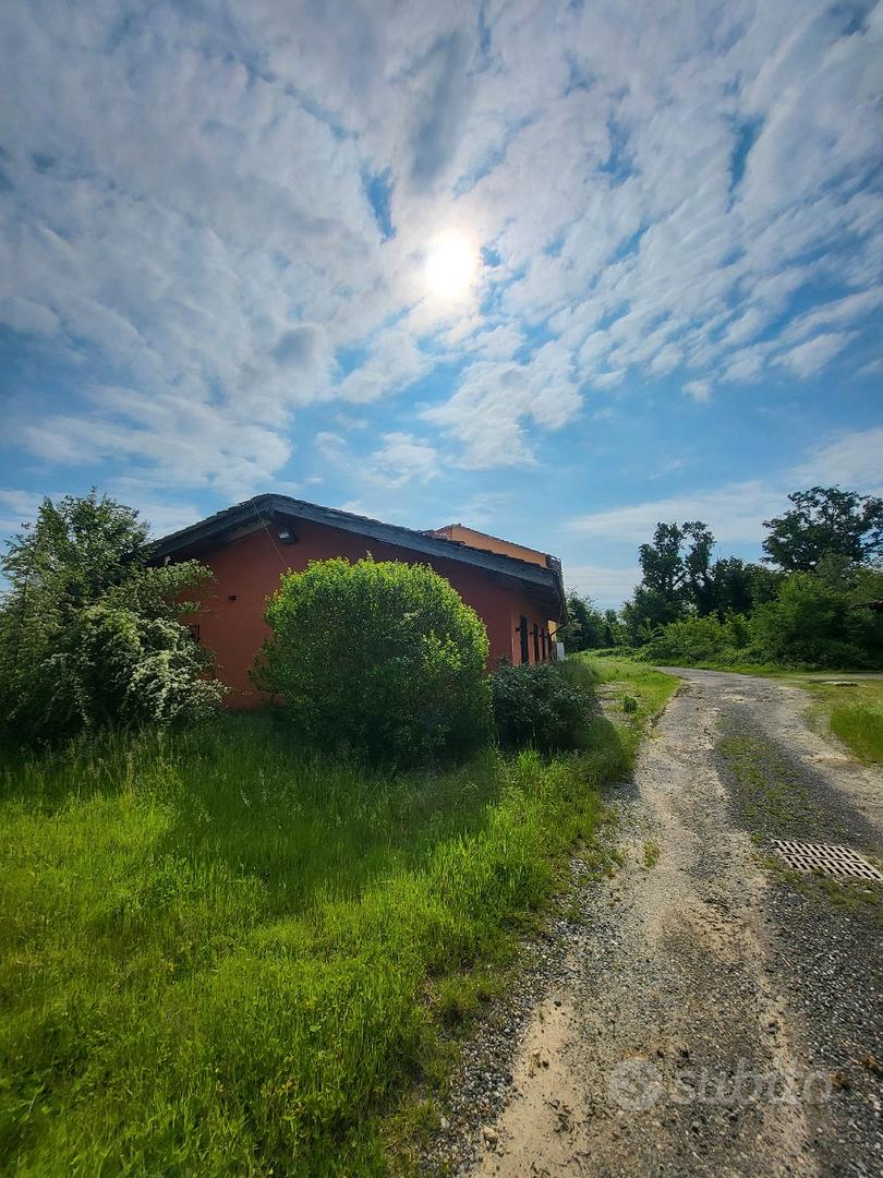 Santhià vc cascinale con terreno per agriturismo - Vista 2