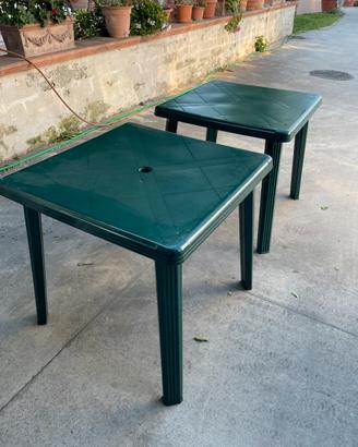 Tavoli in plastica