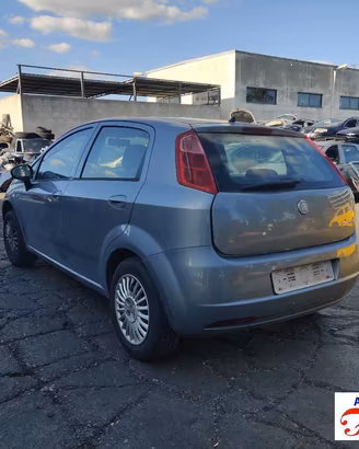 FIAT GRANDE PUNTO 199 1.3 D MULTIJET ricambi -