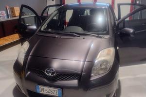 TOYOTA Yaris 1.3 5 porte M-MT Sol