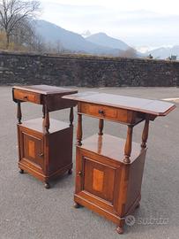 Comodini in coppia .