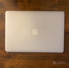 Apple Macbook Air 13 a1466 non funzionante