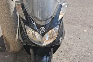 Yamaha Majesty 400