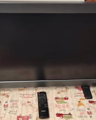 monitor 32" philips bld3215e