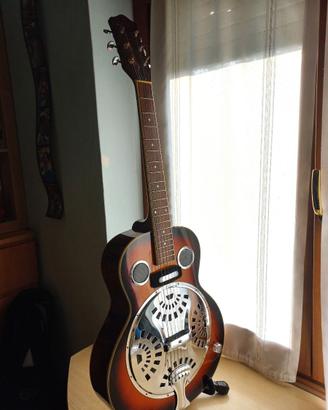 Chitarra Dobro acustica elettrificata