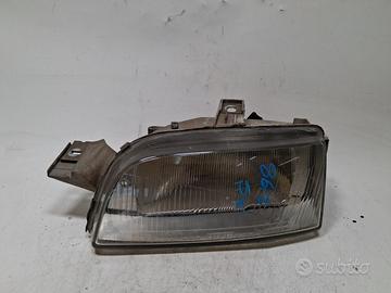 46402650 FANALE ANTERIORE SX FIAT PUNTO I (176) 1.