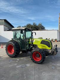 TRATTORE AGRICOLO USATO CLAAS NEXOS 240 F