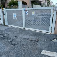Box auto doppio 37mq zona Eur sic