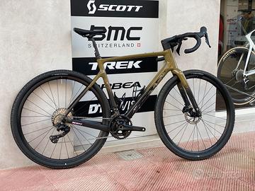 Scott Addict Gravel 40 2026 300km