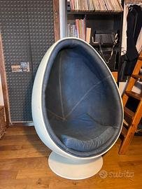 Poltrona Uovo