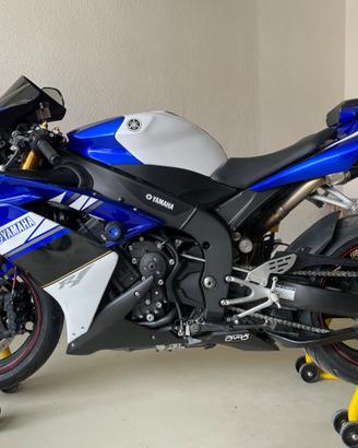 Ricambi  Nuovi Yamaha R1