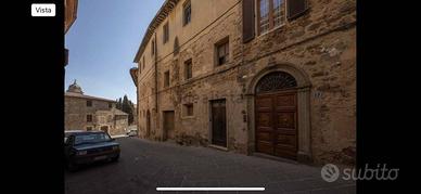 Villa di 700 m² con più di 5 locali a Montalcino