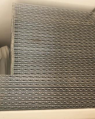 Scaffalature  cromate ad incastro