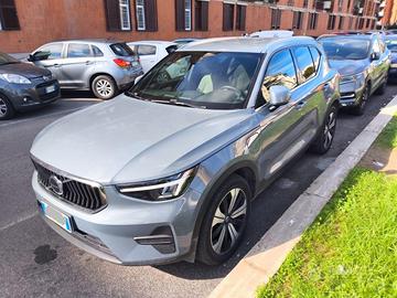 Volvo XC 40 plug-in allestimento core