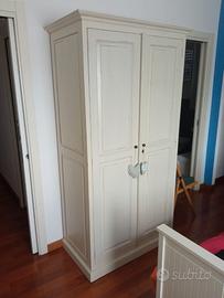 Guardaroba shabby chic