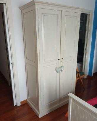 Guardaroba shabby chic