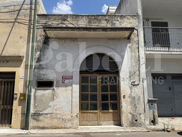 Box/Posto auto Aradeo [Cod. rif 3327090VRG]