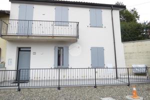 CASA SEMINDIPENDENTE A STRADELLA