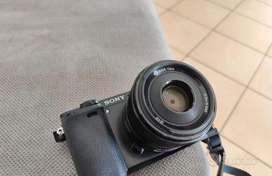 Fotocamera Sony Alpha 6000 + 35mm F.1.8