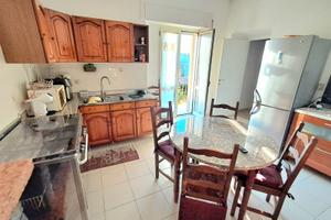 Vetralla indipendente con garage