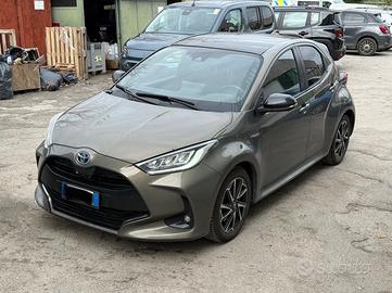 Toyota Yaris 1.5 Hybrid 5 porte Premiere