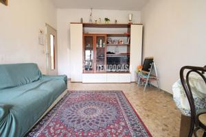 Trilocale con due camere e garage