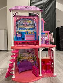 Casa delle bambole/Barbie - Tutto per i bambini In vendita a Venezia
