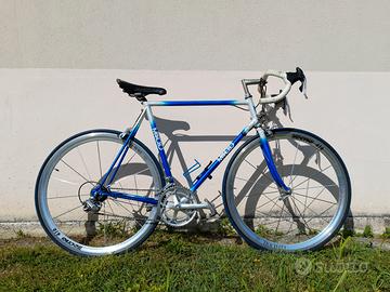 Bici da Corsa 28 Cambio Campagnolo con 8+2Velocità