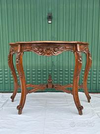 Mobile console in stile