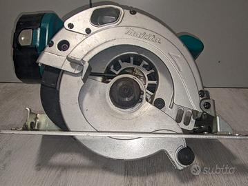 Sega Circolare Makita a Batteria modello 5621RD