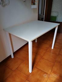 set tavolo da soggiorno + 4 sedie