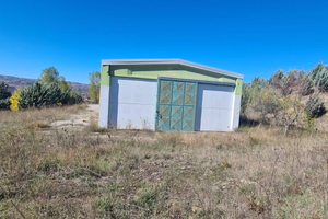 Capannone con terreno