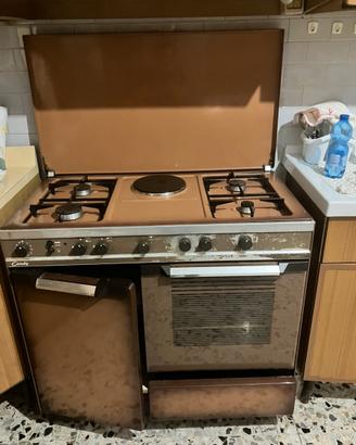 Gas da cucina Candy con forno a gas