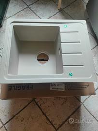 Lavandino da Cucina Beige con rubinetto