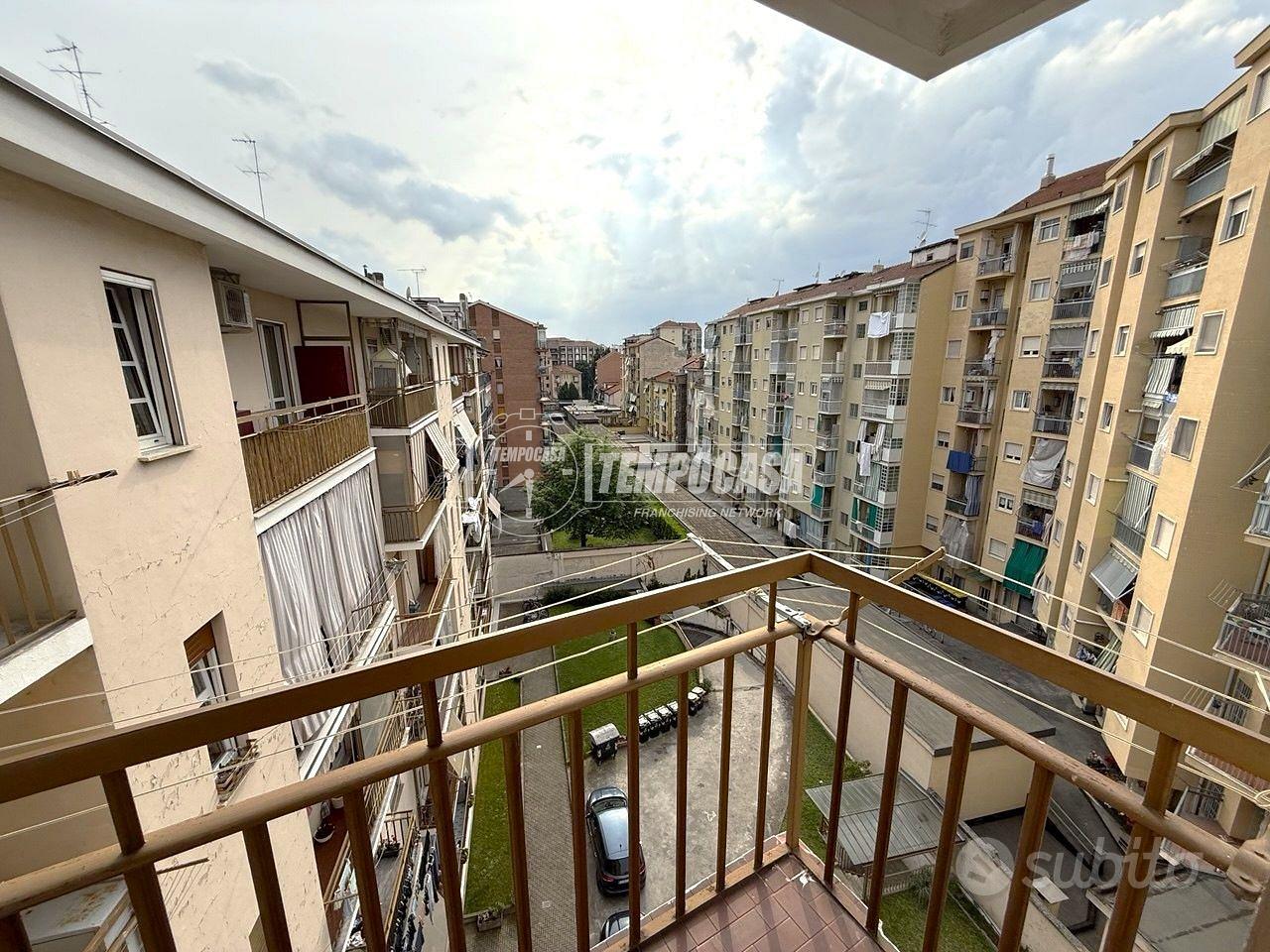 Via Pallanza: QUADRILOCALE - ULTIMO PIANO! - Vista 5