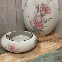 Set vaso portafiori e posacenere in porcellana