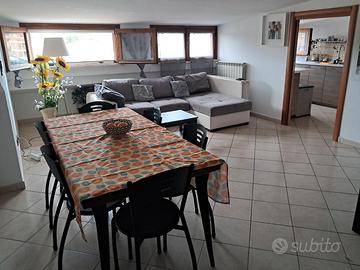 DIVANO 3 POSTI CON PENISOLA