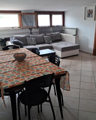 DIVANO 3 POSTI CON PENISOLA