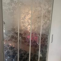 Cabina armadio vetri decorati 3x2,5 per info