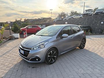 Peugeot 208 PureTech 82 5p. GPL Allure