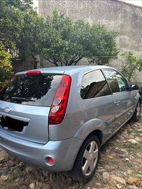 Ford fiesta 1.4 5serie