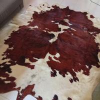 Tappeto in pelle di mucca vintage